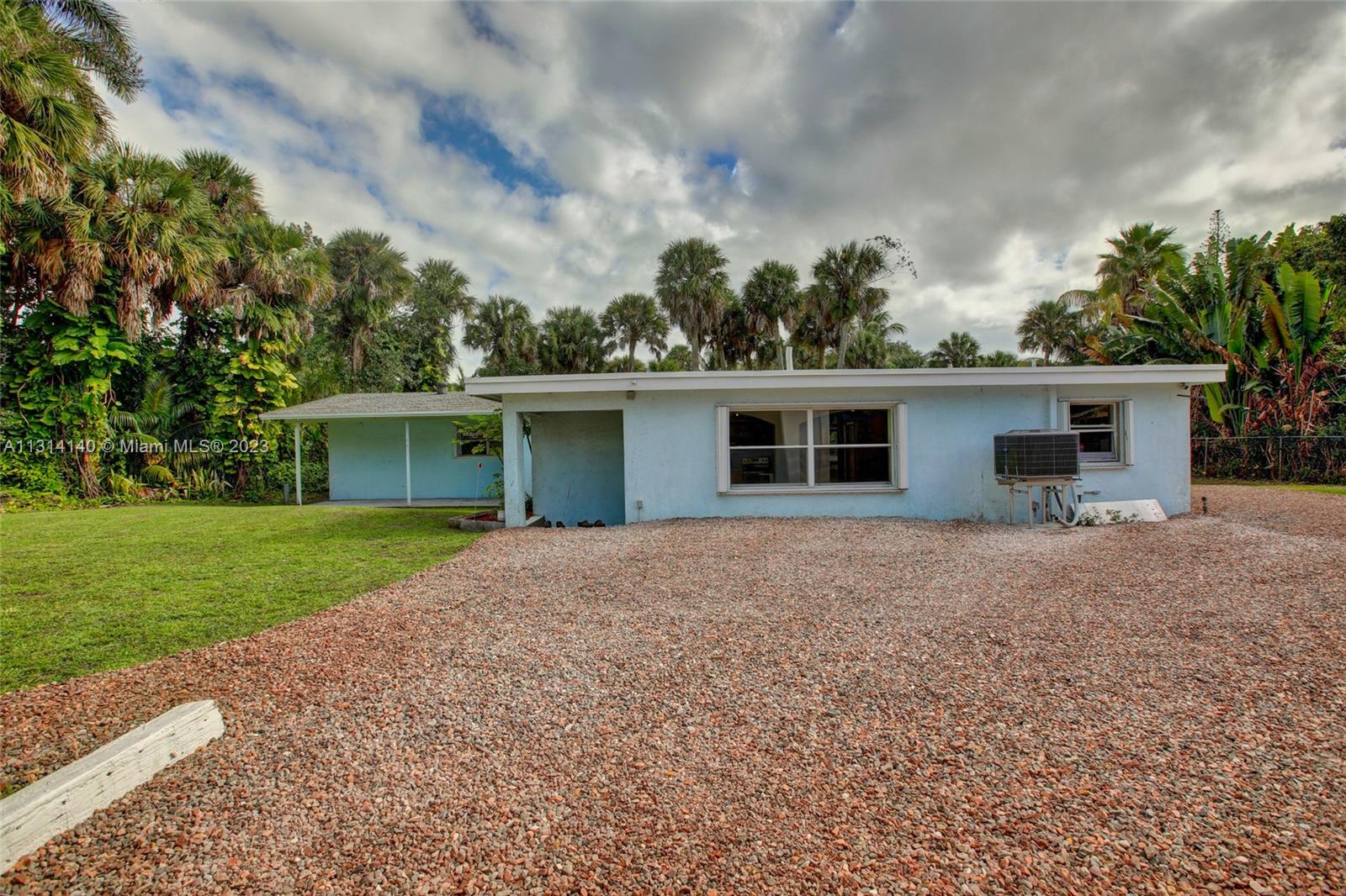 See details / 4393 sq. ft. $ 2023-01-16 0 Photo