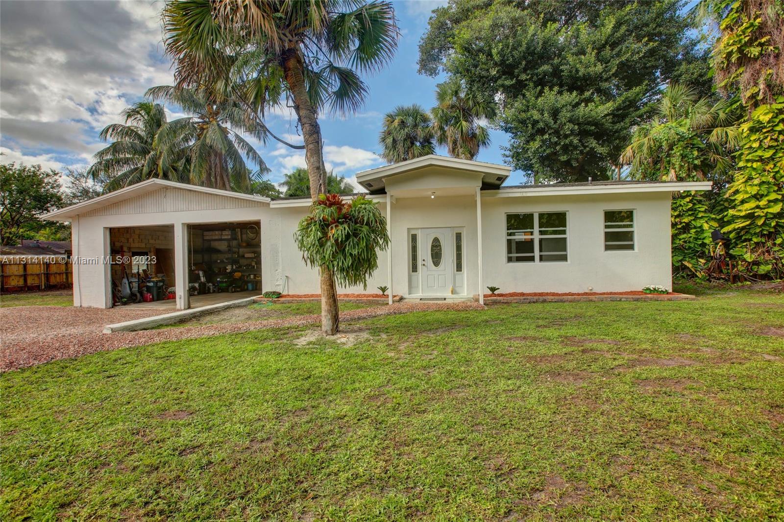 See details / 4393 sq. ft. $ 2023-01-16 0 Photo