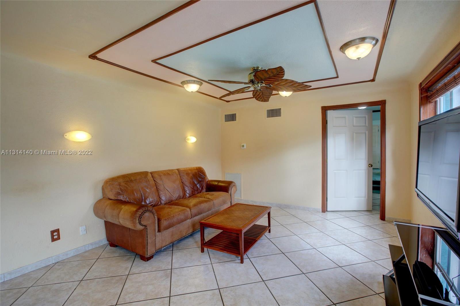 See details / 4393 sq. ft. $ 2023-01-16 0 Photo