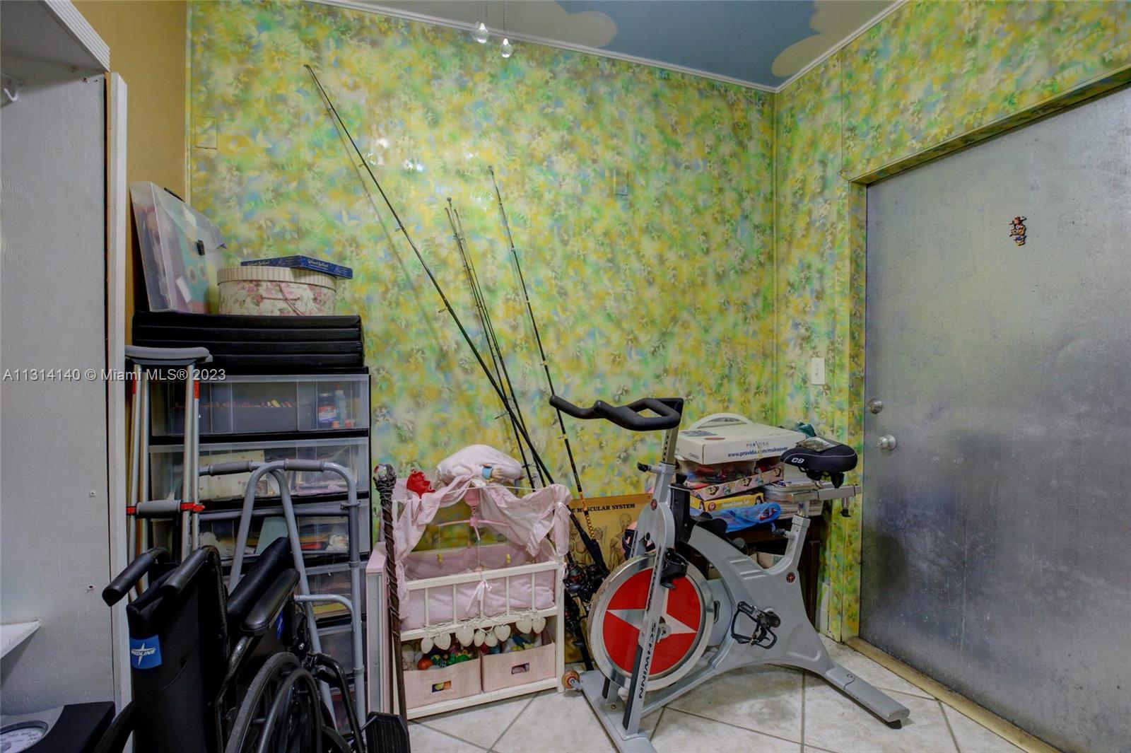 See details / 4393 sq. ft. $ 2023-01-16 0 Photo