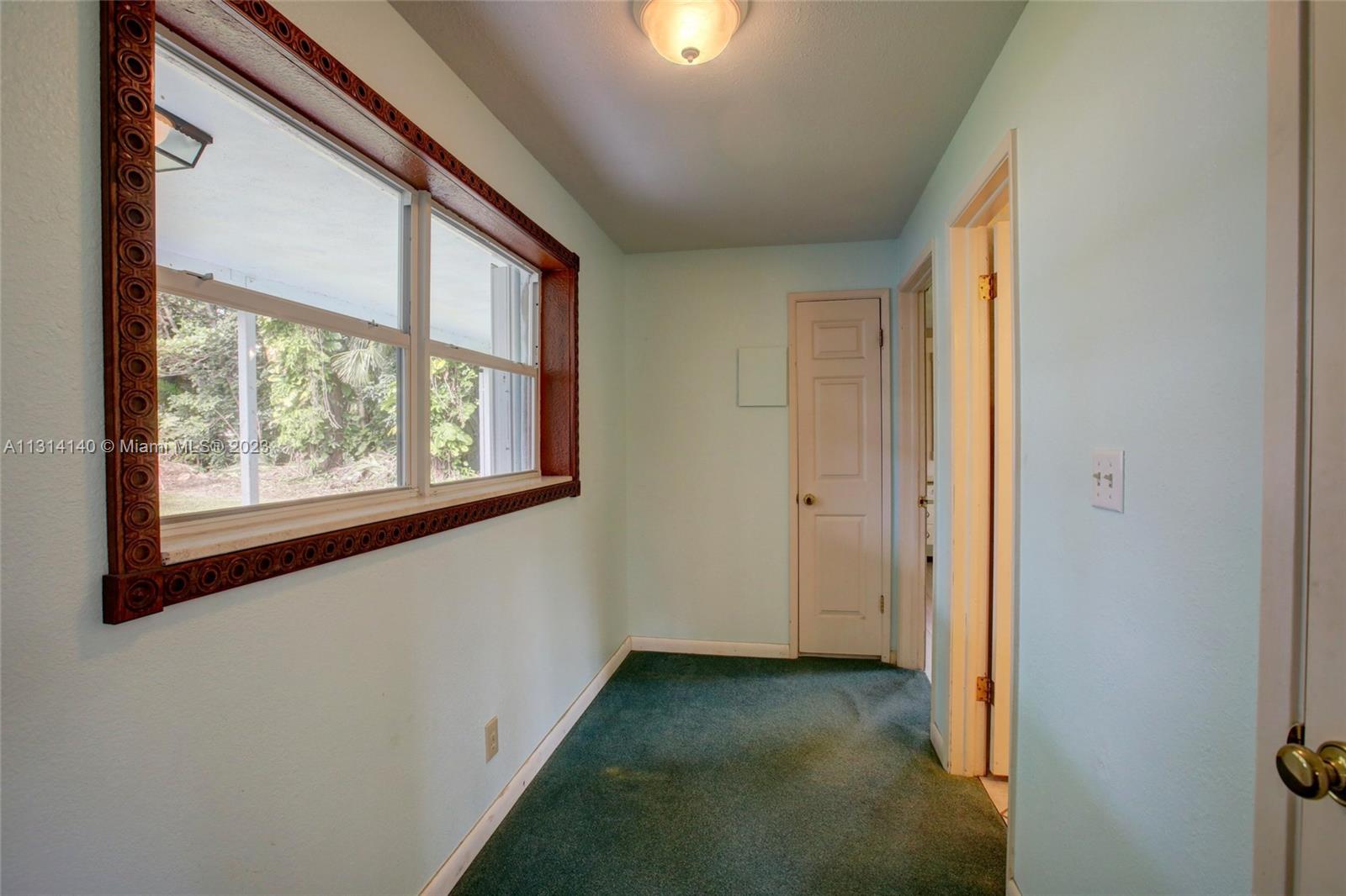 See details / 4393 sq. ft. $ 2023-01-16 0 Photo