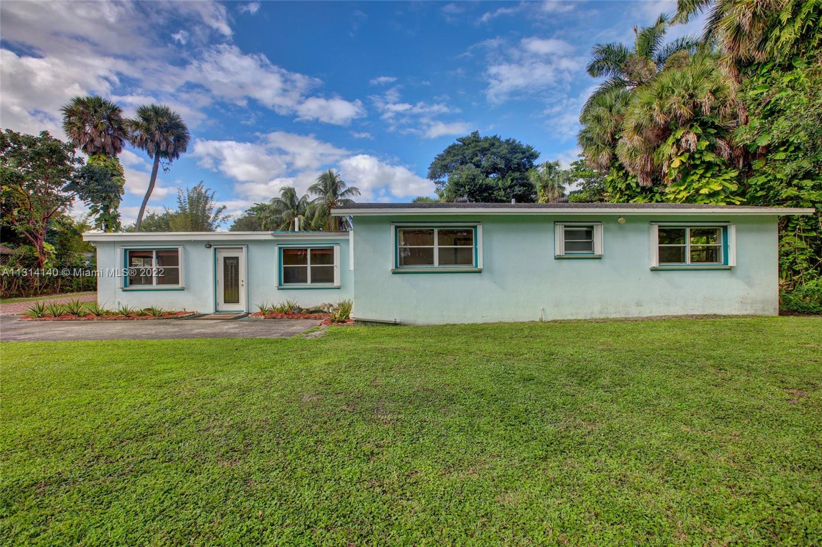 See details / 4393 sq. ft. $ 2023-01-16 0 Photo
