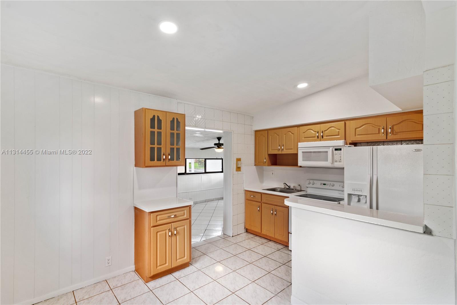 See details 3360 3 / 2 1620 sq. ft. $ 2023-01-23 0 Photo