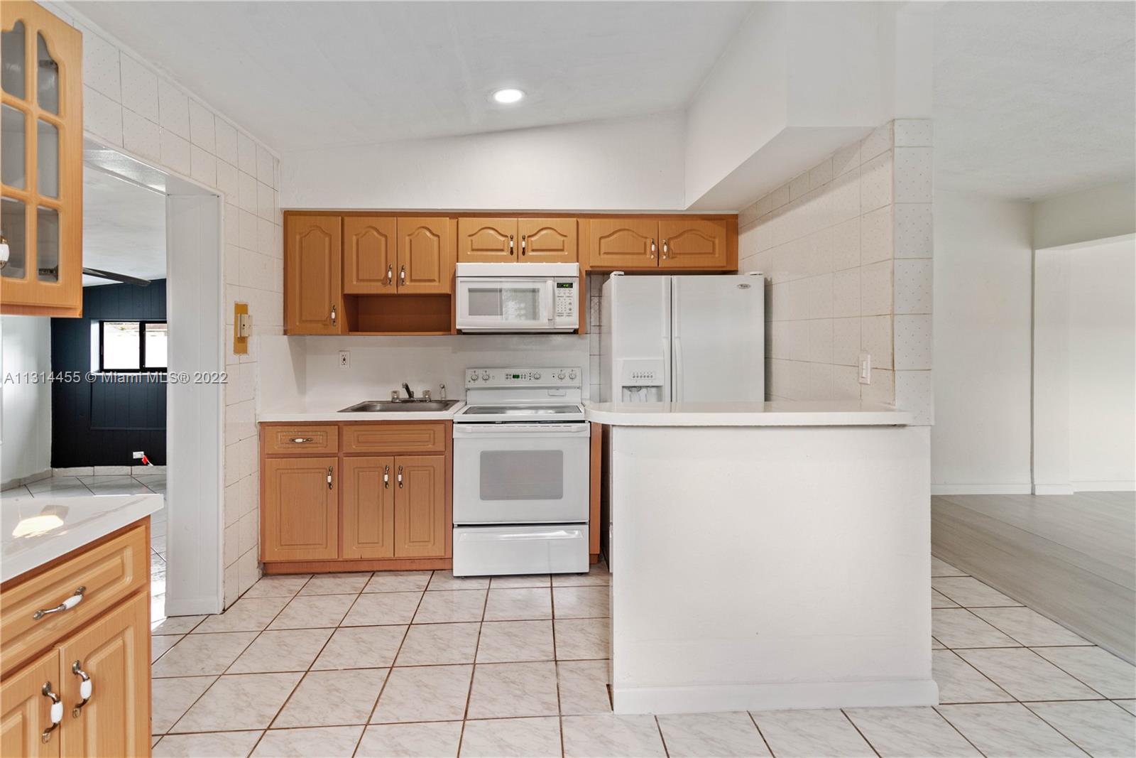 See details 3360 3 / 2 1620 sq. ft. $ 2023-01-23 0 Photo