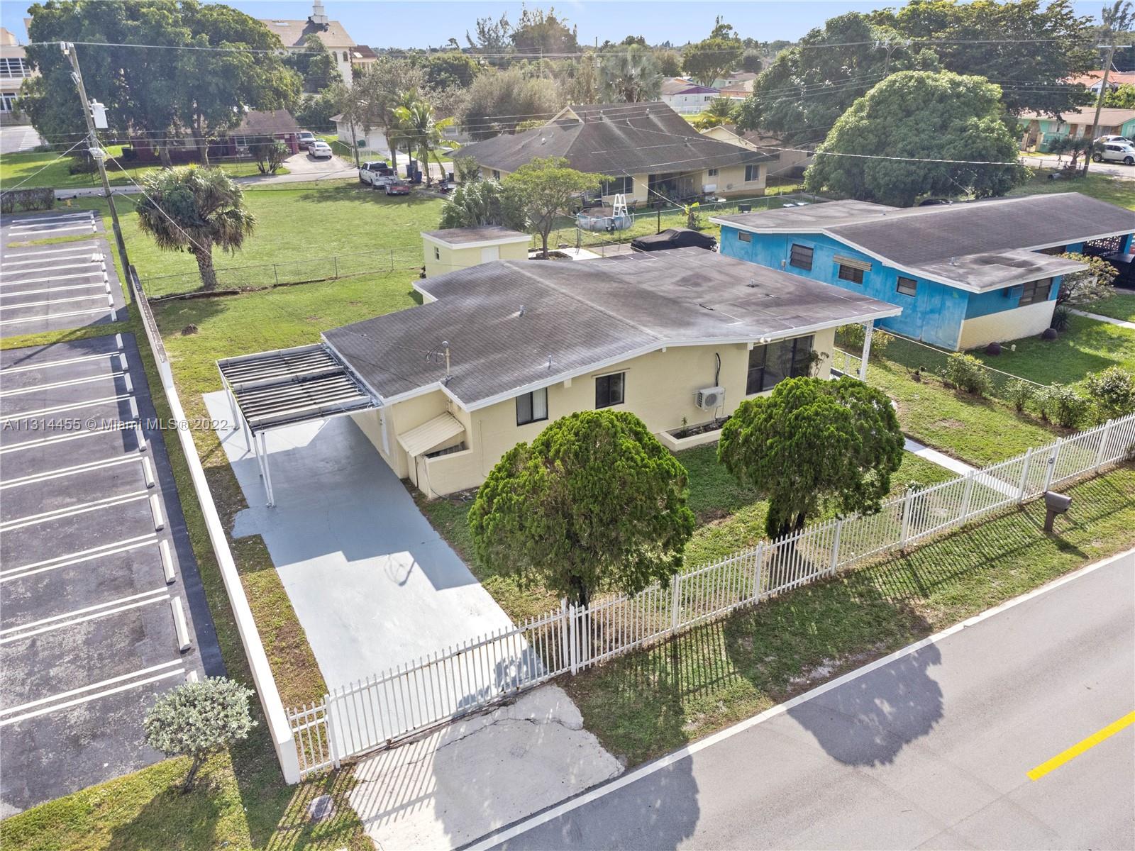 See details 3360 3 / 2 1620 sq. ft. $ 2023-01-23 0 Photo