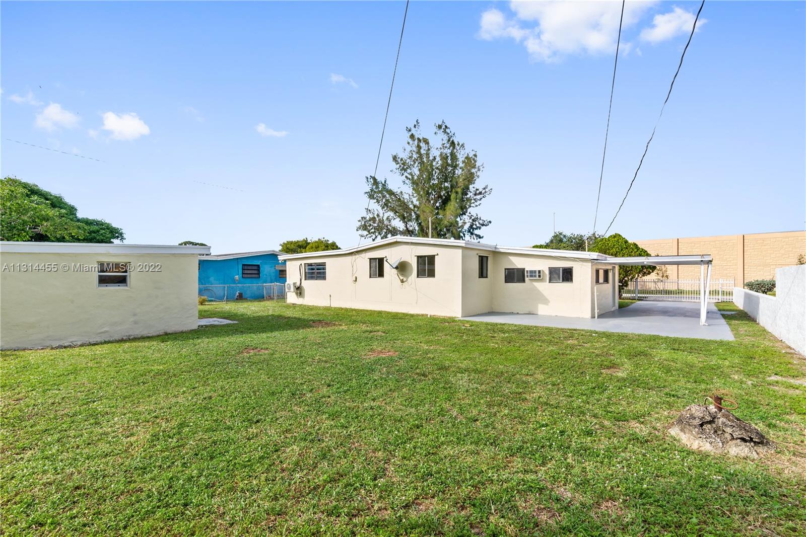 See details 3360 3 / 2 1620 sq. ft. $ 2023-01-23 0 Photo