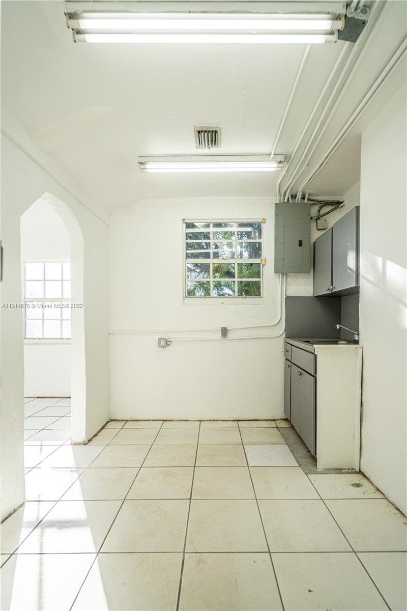 See details / sq. ft. $ 2022-12-12 0 Photo