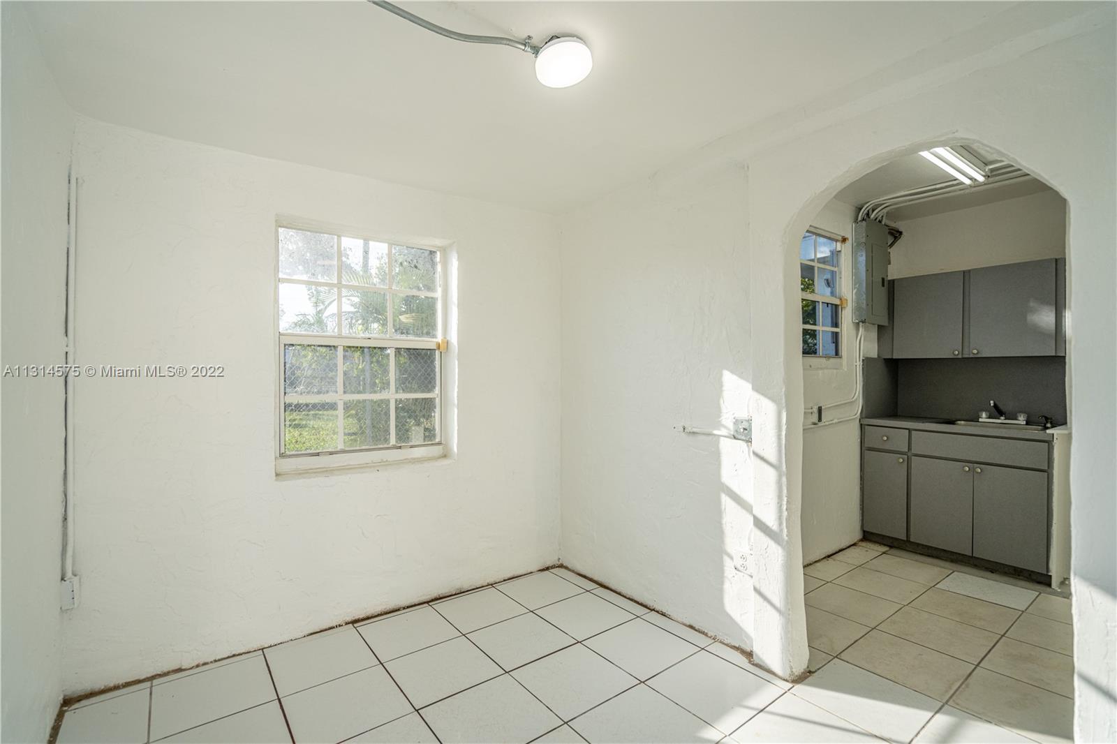 See details / sq. ft. $ 2022-12-12 0 Photo