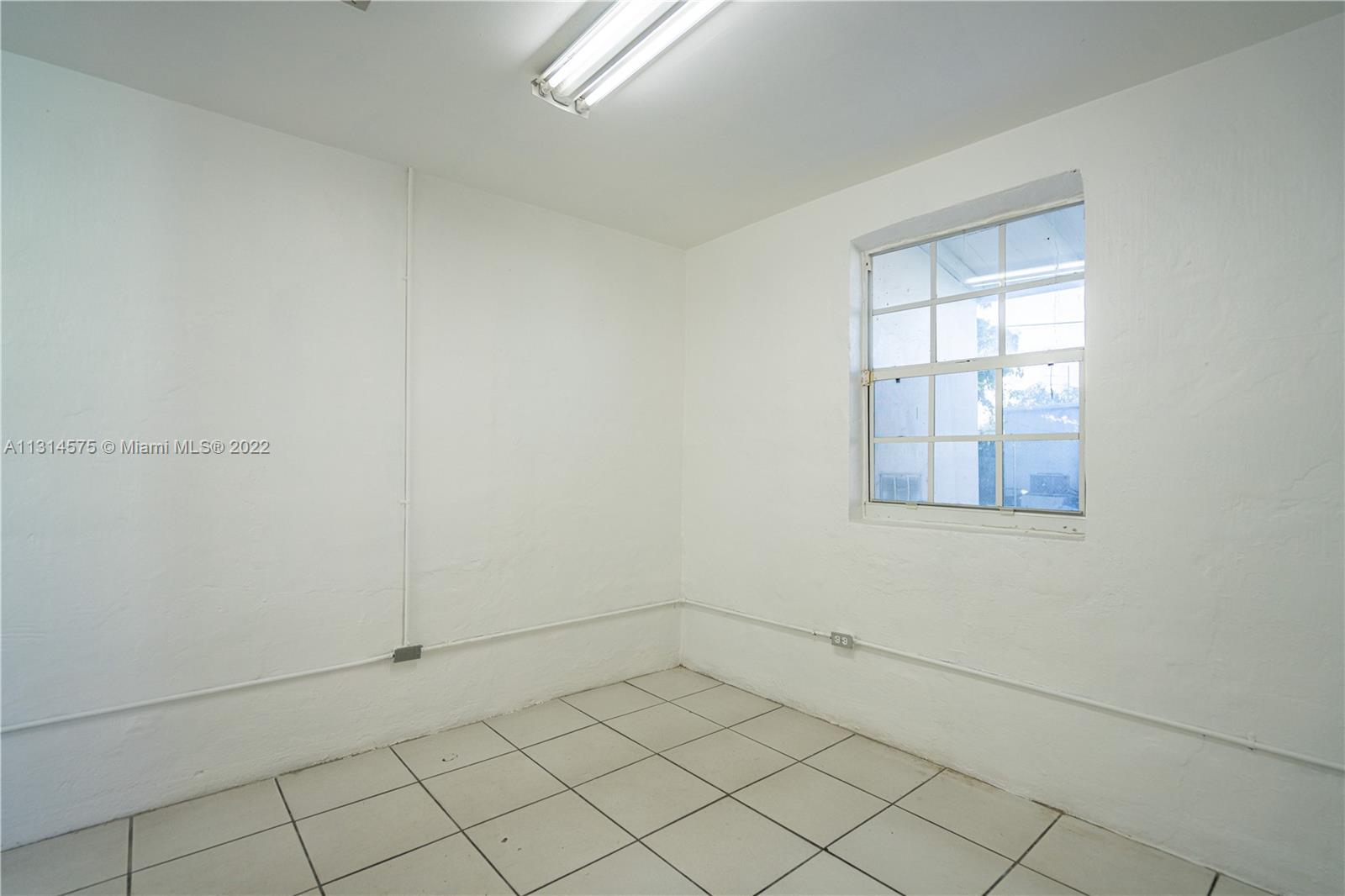 See details / sq. ft. $ 2022-12-12 0 Photo
