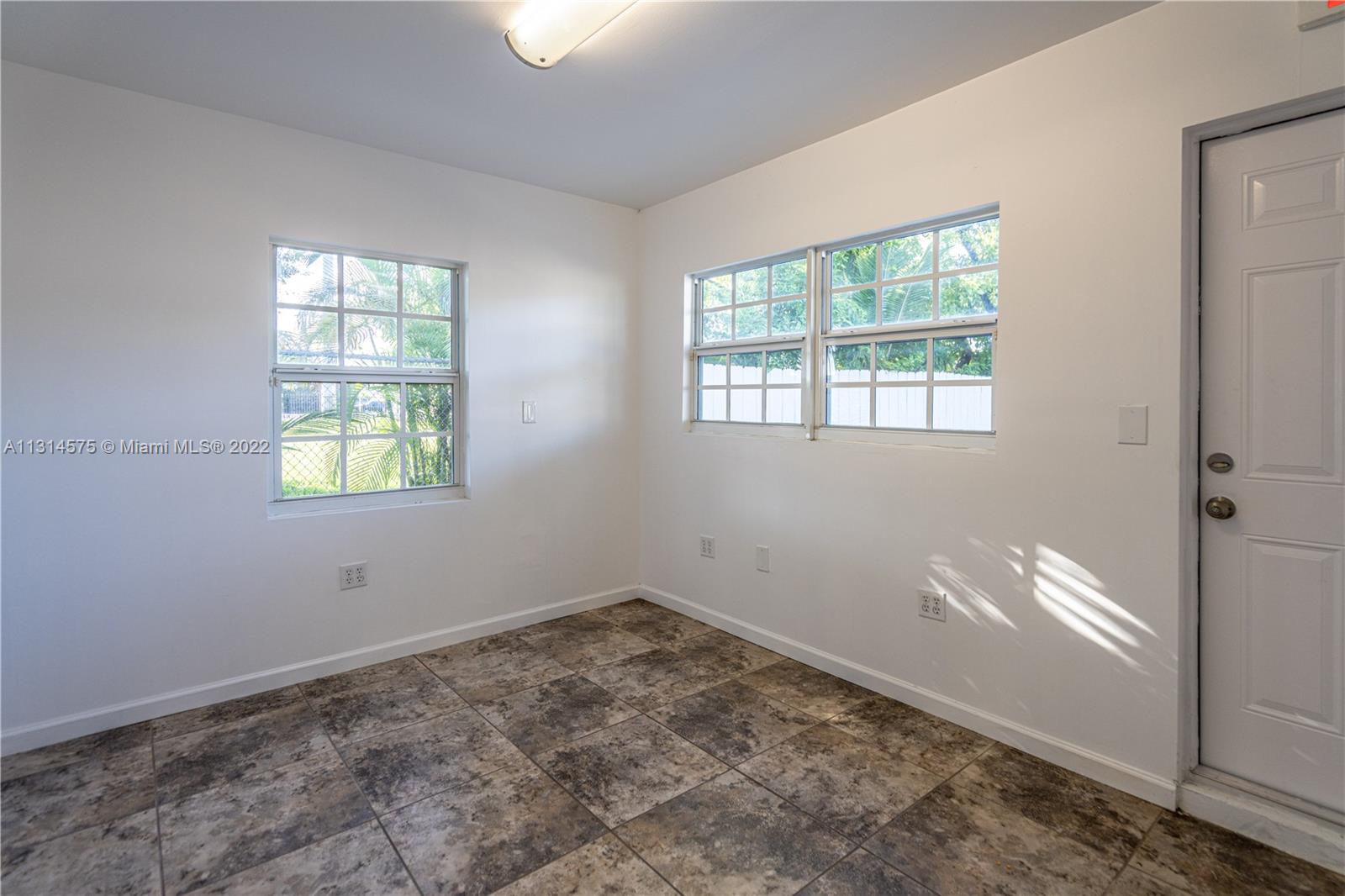 See details / sq. ft. $ 2022-12-12 0 Photo