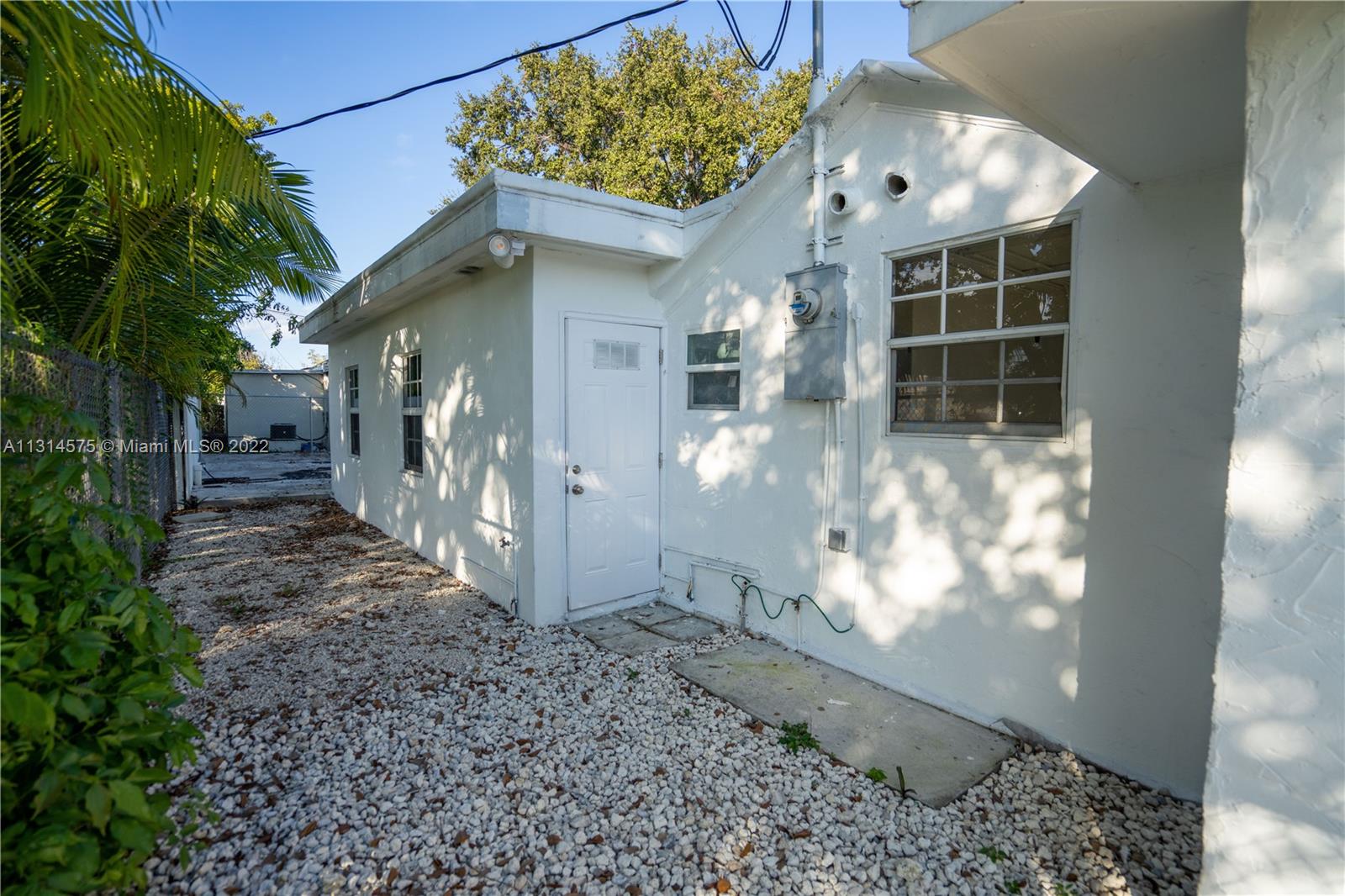 See details / sq. ft. $ 2022-12-12 0 Photo