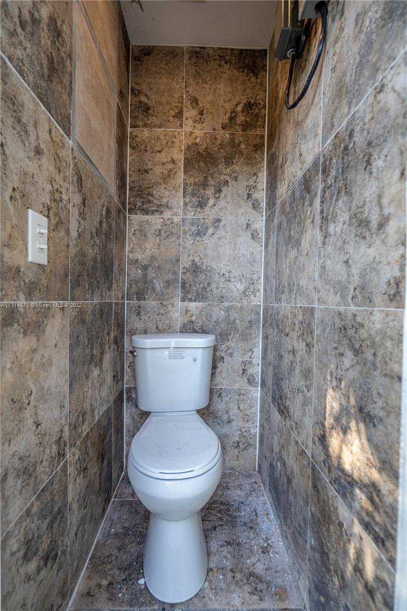 See details / sq. ft. $ 2022-12-12 0 Photo