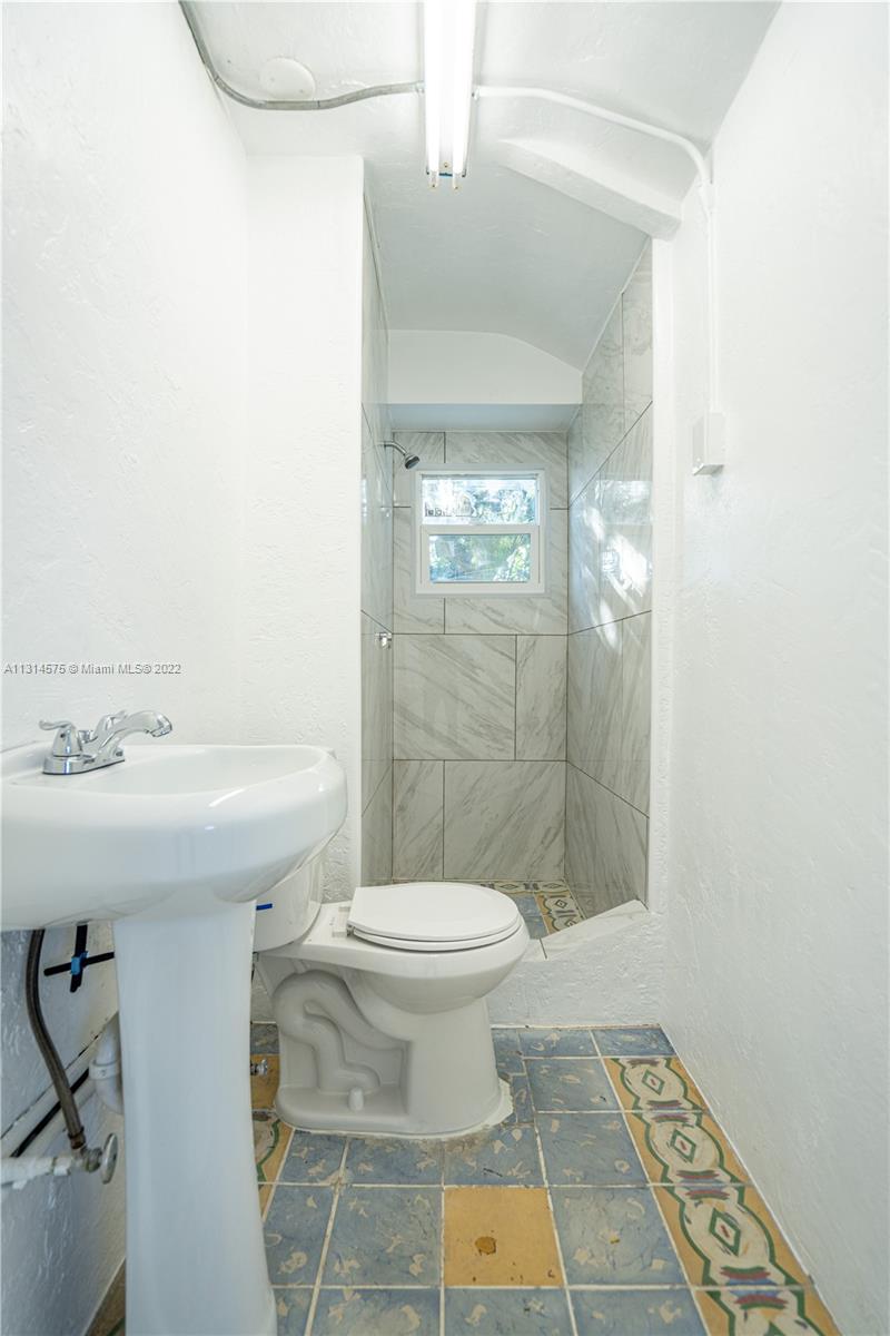 See details / sq. ft. $ 2022-12-12 0 Photo