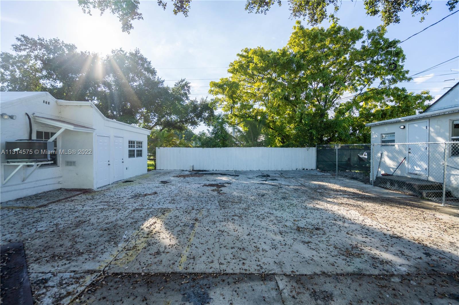 See details / sq. ft. $ 2022-12-12 0 Photo