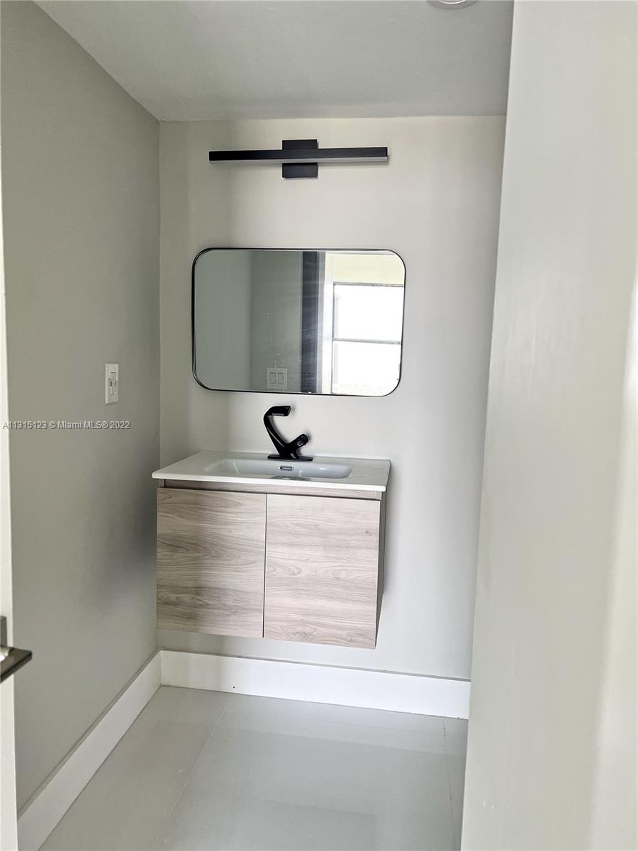 Photo of 20335 Country Club Dr #2510, Aventura, Florida, 33180 -