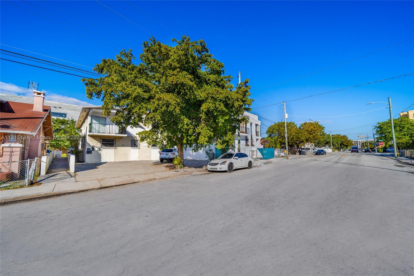 See details / 3248 sq. ft. $ 2022-12-13 0 Photo