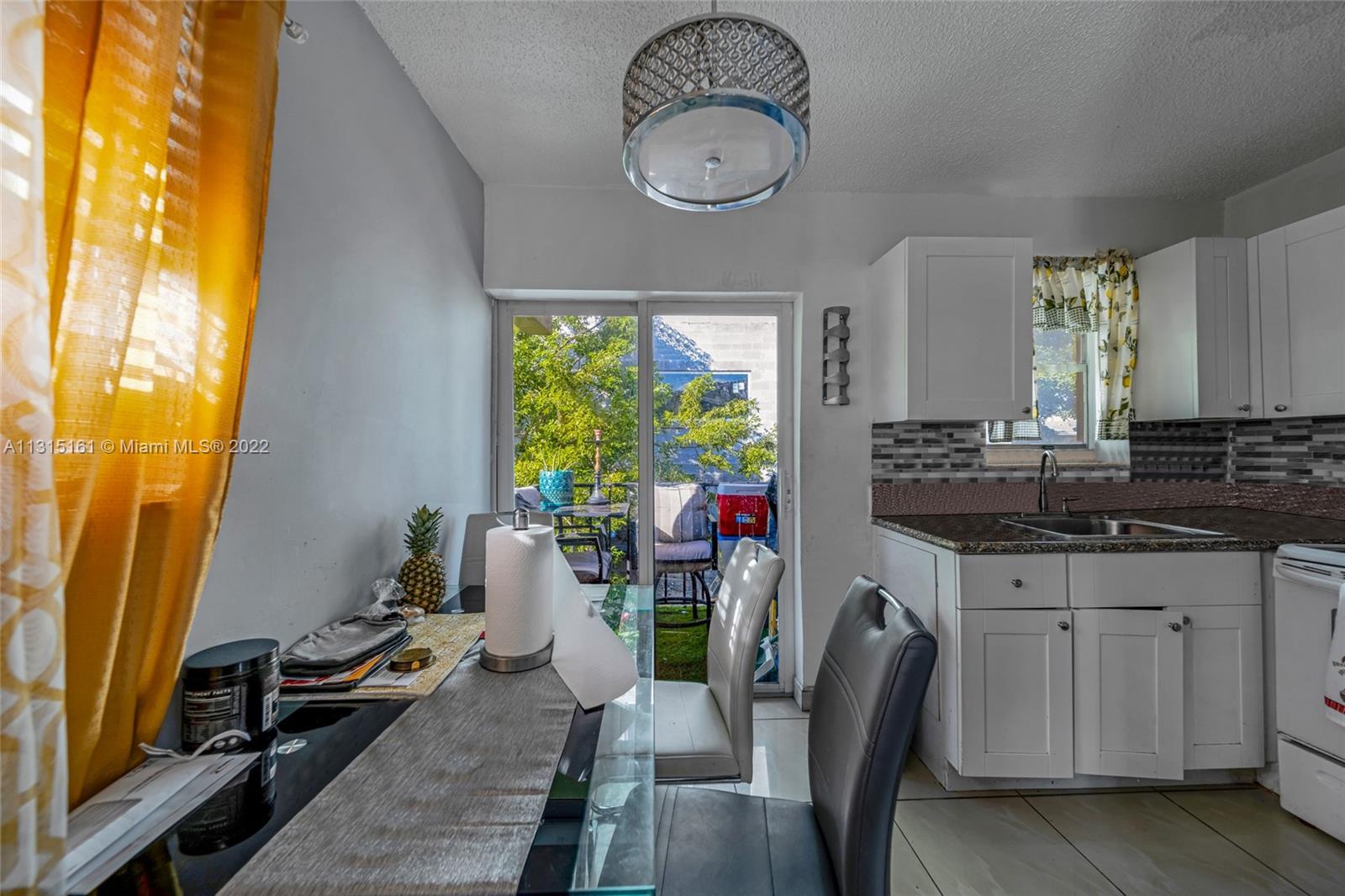 See details / 3248 sq. ft. $ 2022-12-13 0 Photo