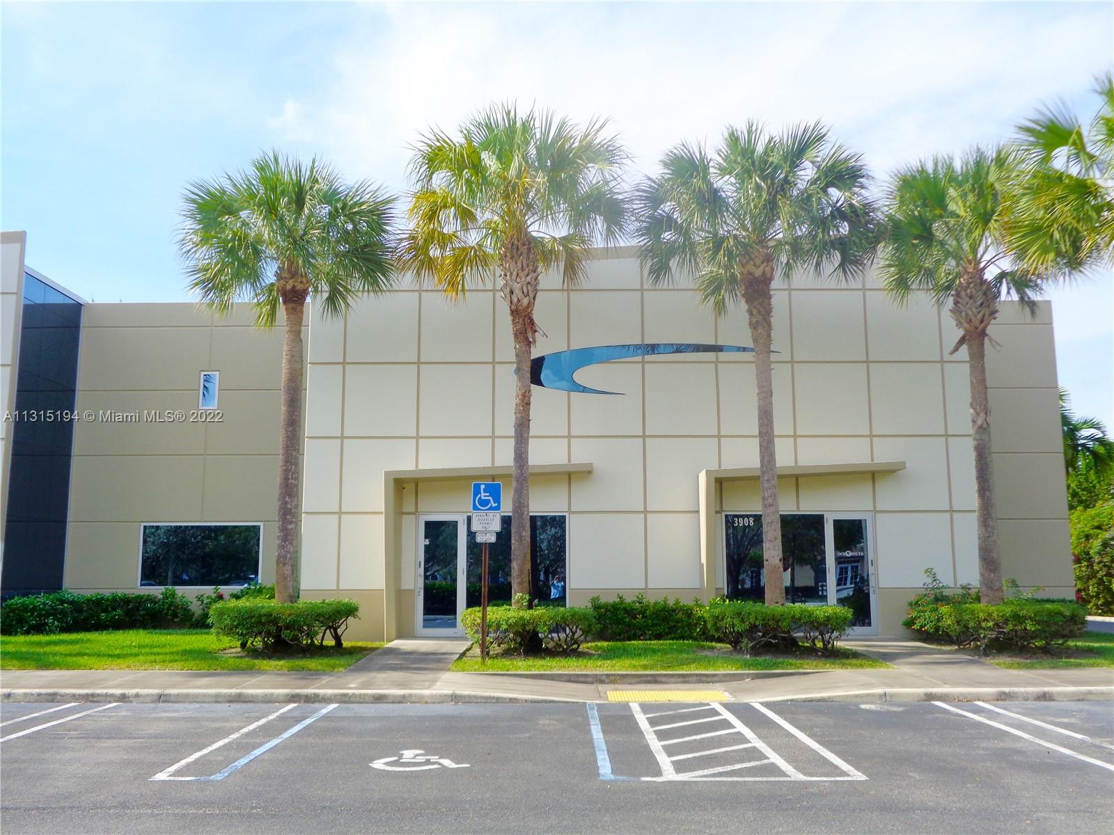 See details 101 & 101A / sq. ft. $ 2022-12-13 0 Photo