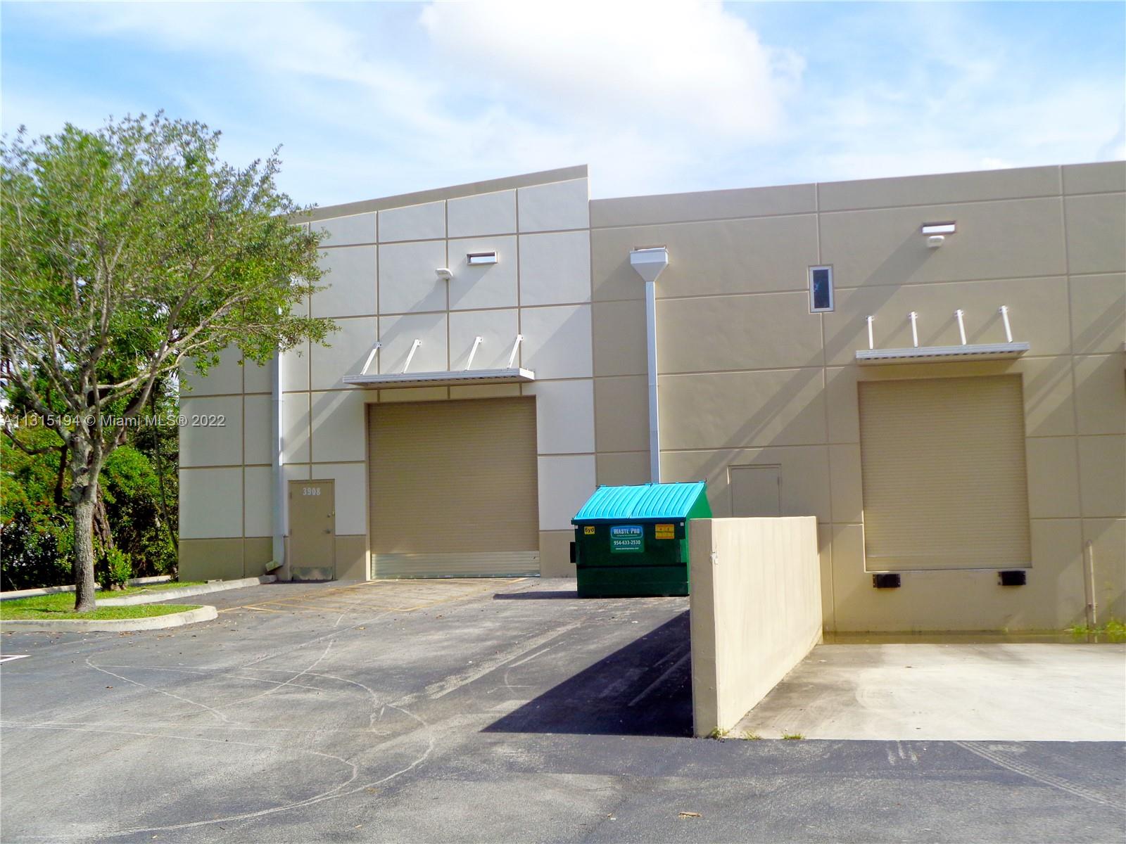 See details 101 & 101A / sq. ft. $ 2022-12-13 0 Photo