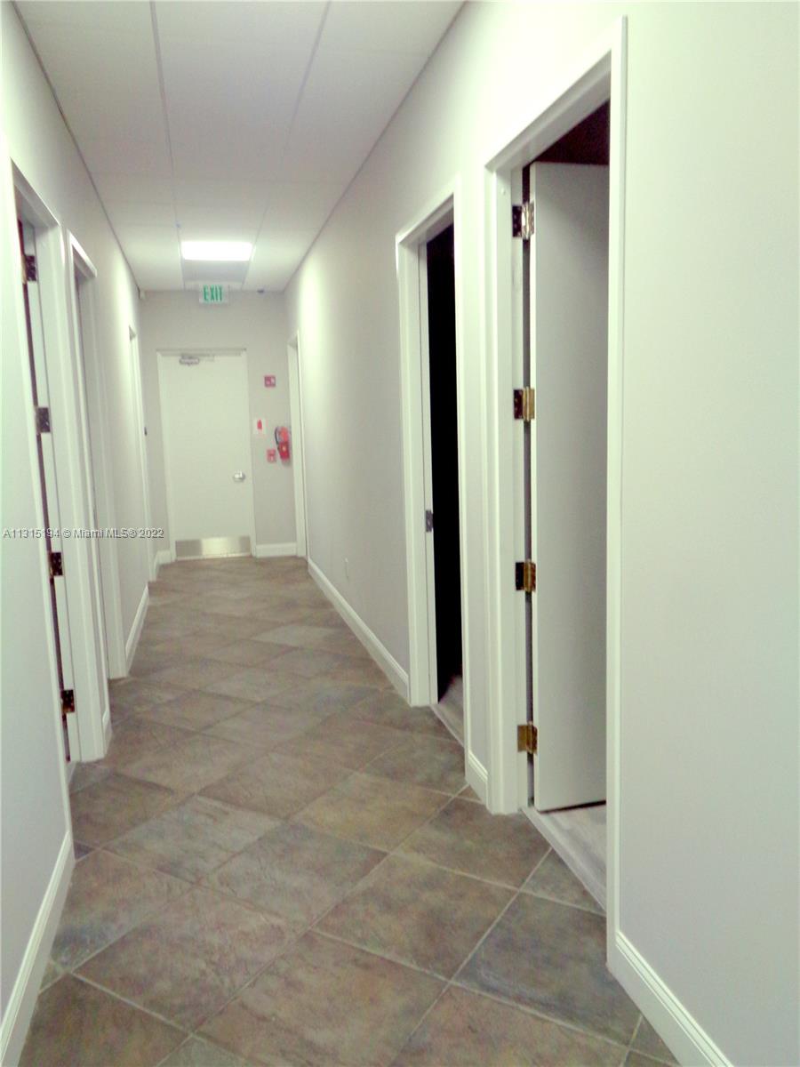 See details 101 & 101A / sq. ft. $ 2022-12-13 0 Photo