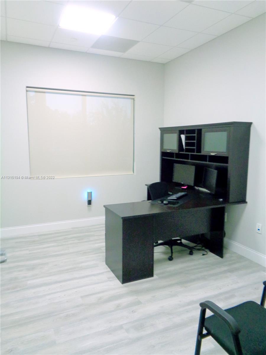 See details 101 & 101A / sq. ft. $ 2022-12-13 0 Photo