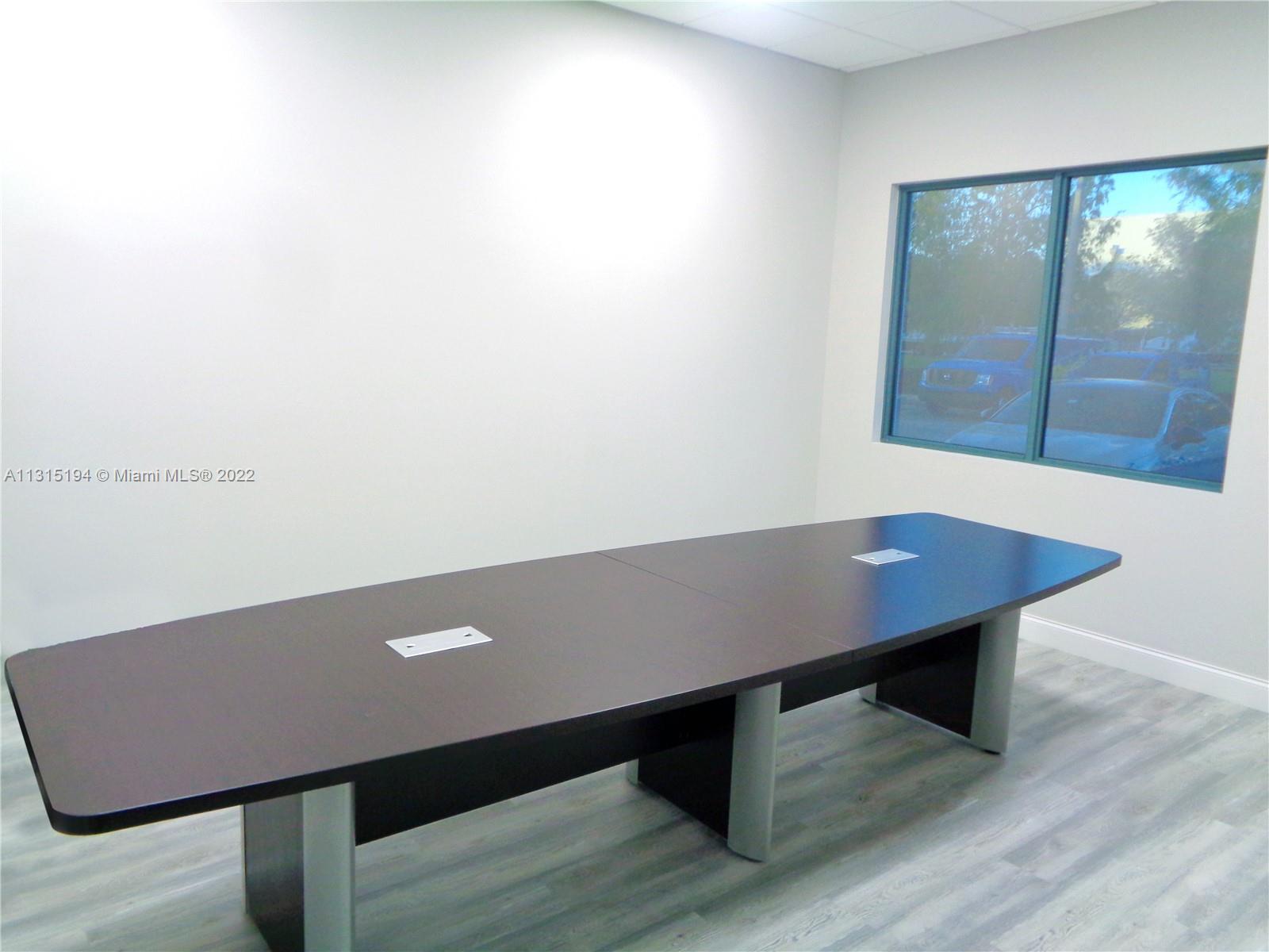 See details 101 & 101A / sq. ft. $ 2022-12-13 0 Photo