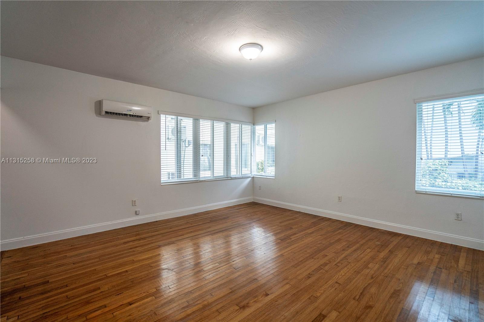 See details / sq. ft. $ 2022-12-13 0 Photo
