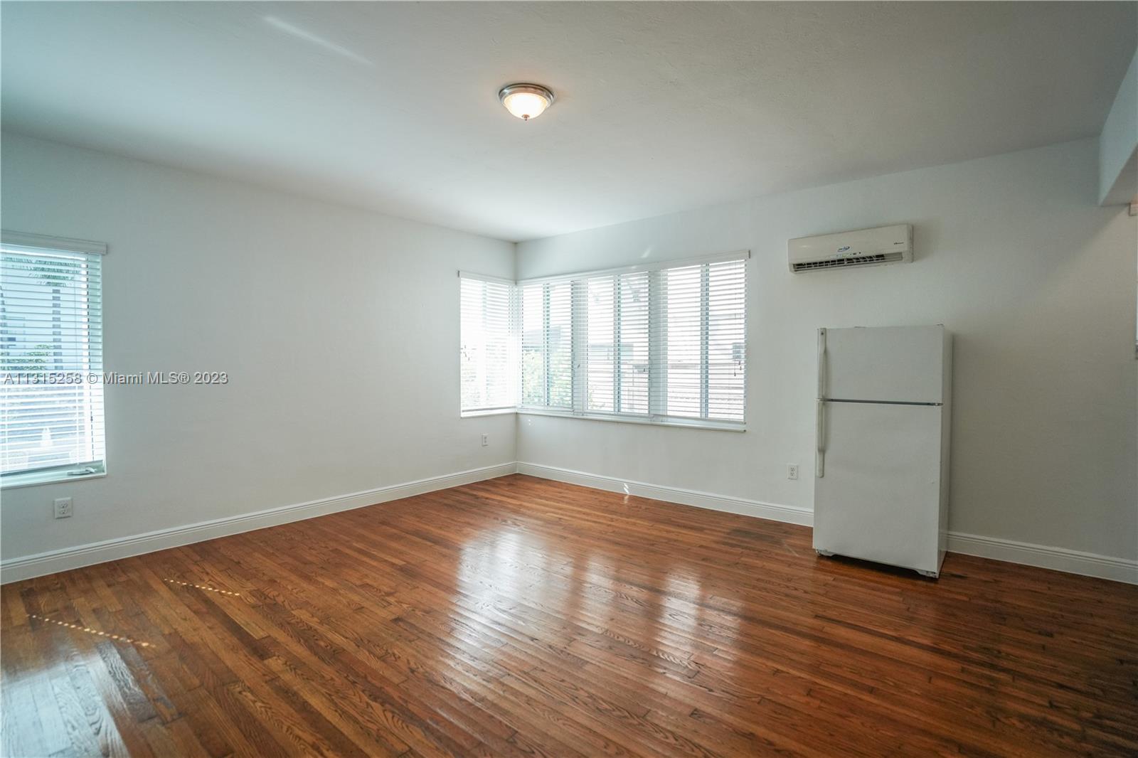 See details / sq. ft. $ 2022-12-13 0 Photo