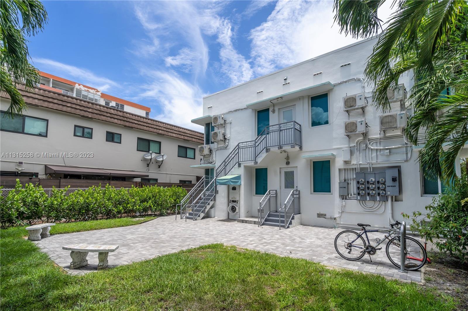 See details / sq. ft. $ 2022-12-13 0 Photo
