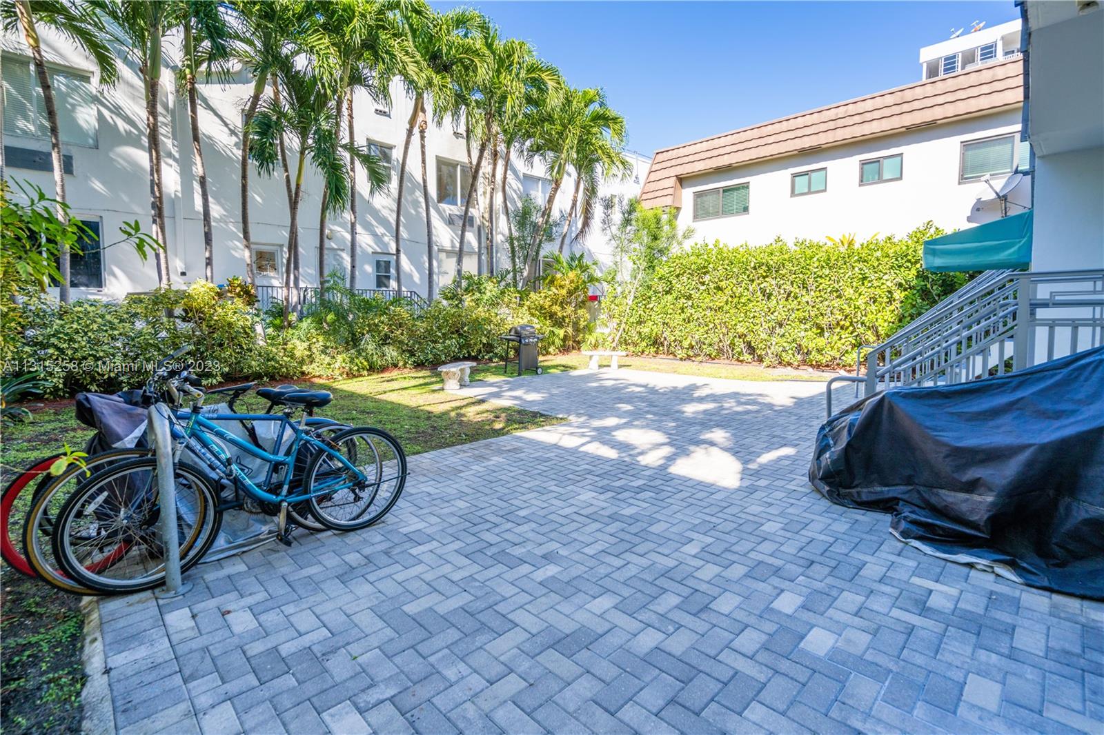 See details / sq. ft. $ 2022-12-13 0 Photo