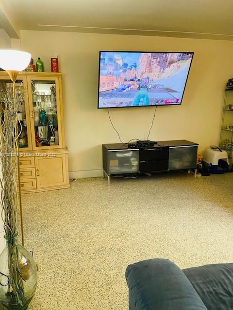 See details / 1746 sq. ft. $ 2022-12-13 0 Photo