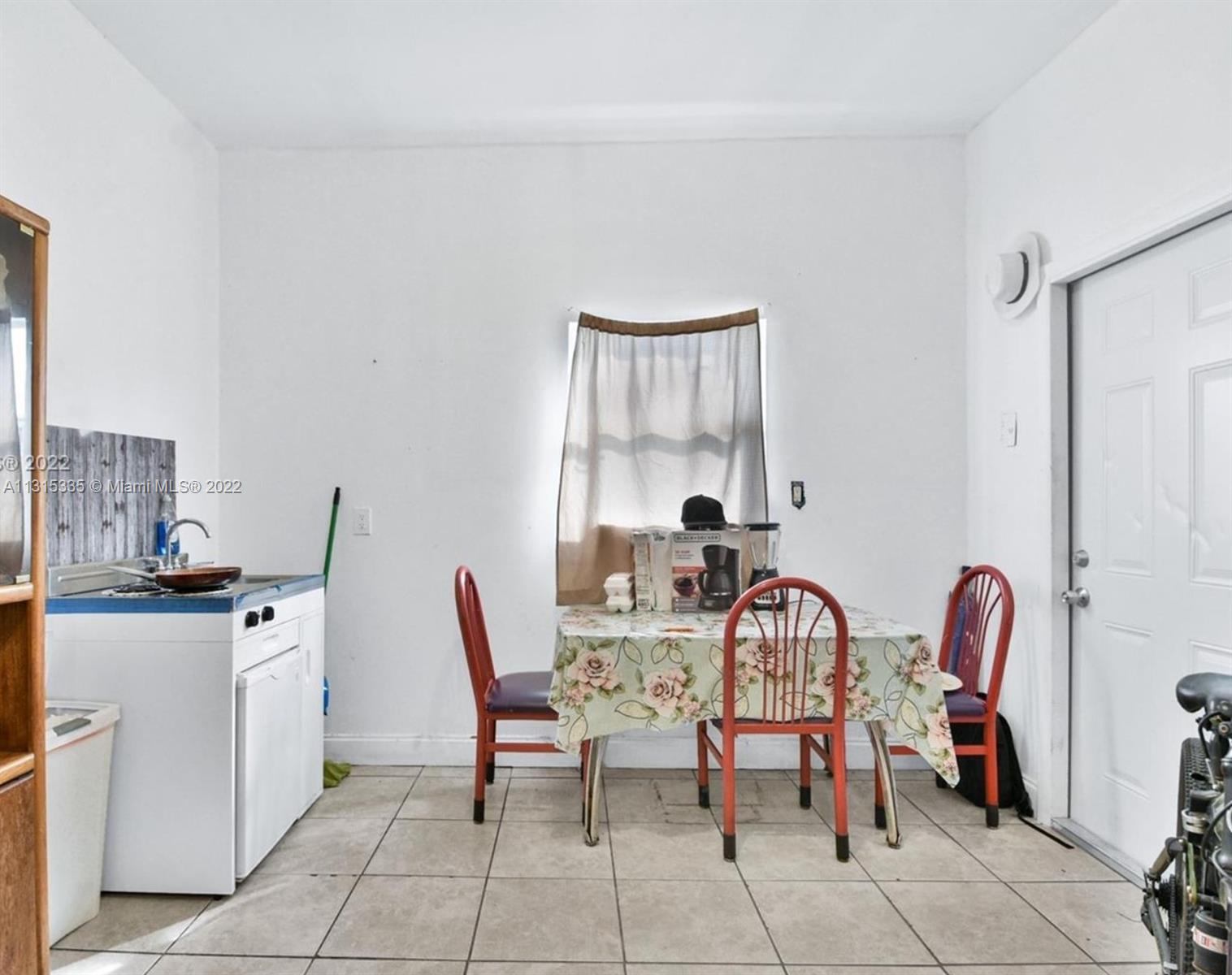 See details / 2189 sq. ft. $ 2022-12-14 0 Photo