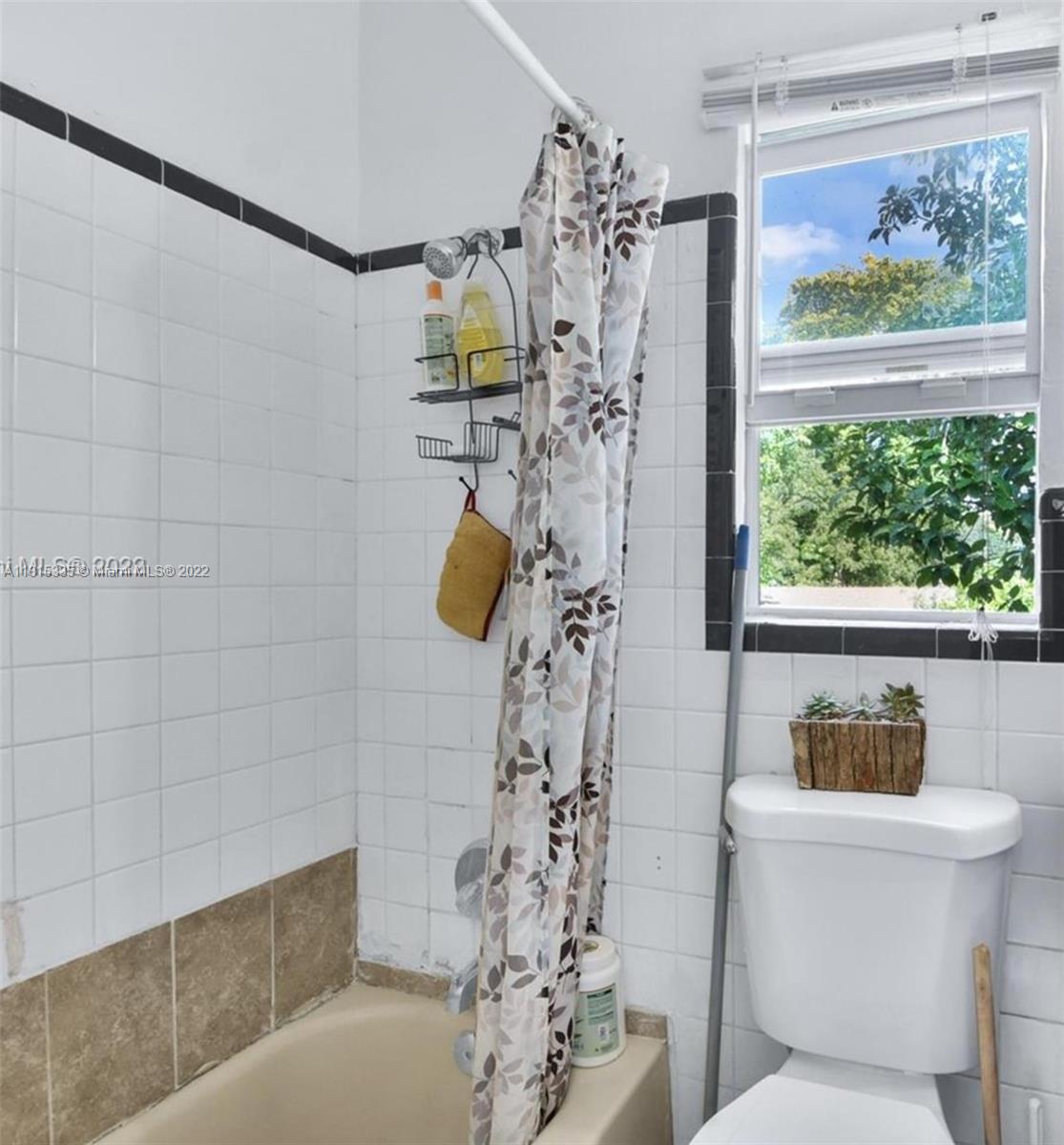 See details / 2189 sq. ft. $ 2022-12-14 0 Photo
