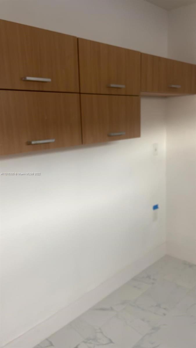 See details / 2189 sq. ft. $ 2022-12-14 0 Photo
