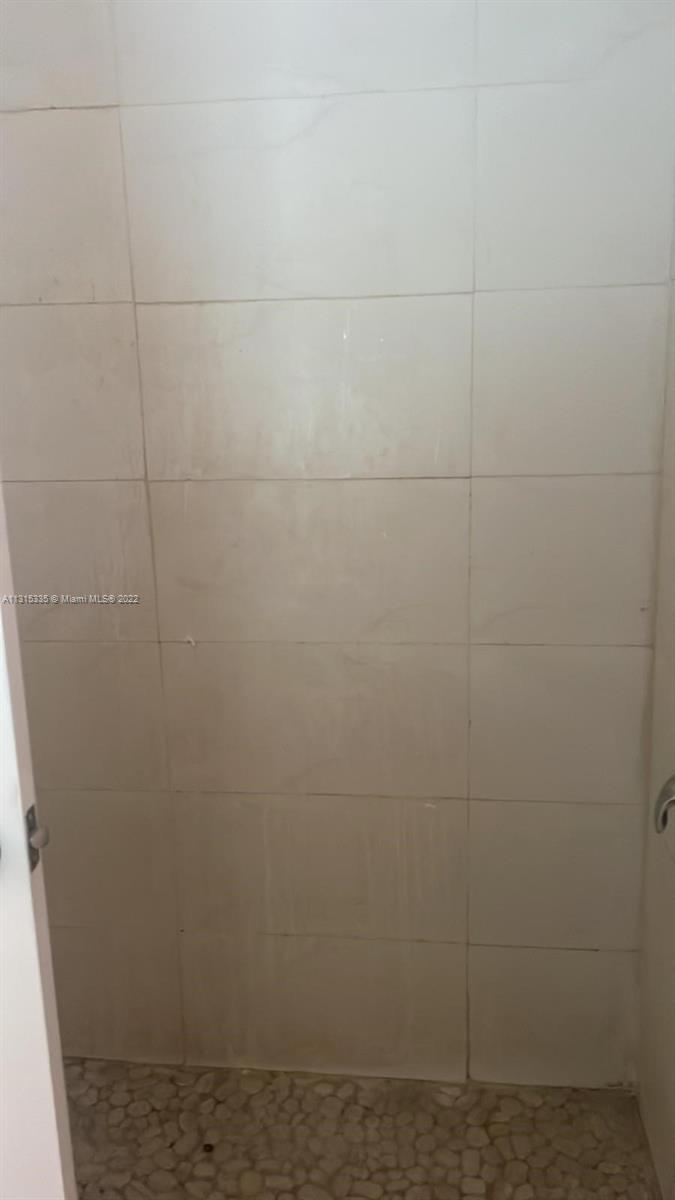 See details / 2189 sq. ft. $ 2022-12-14 0 Photo