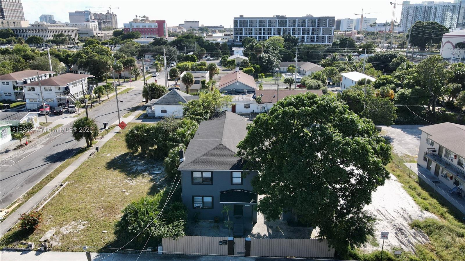 See details / 3430 sq. ft. $ 2023-01-16 0 Photo