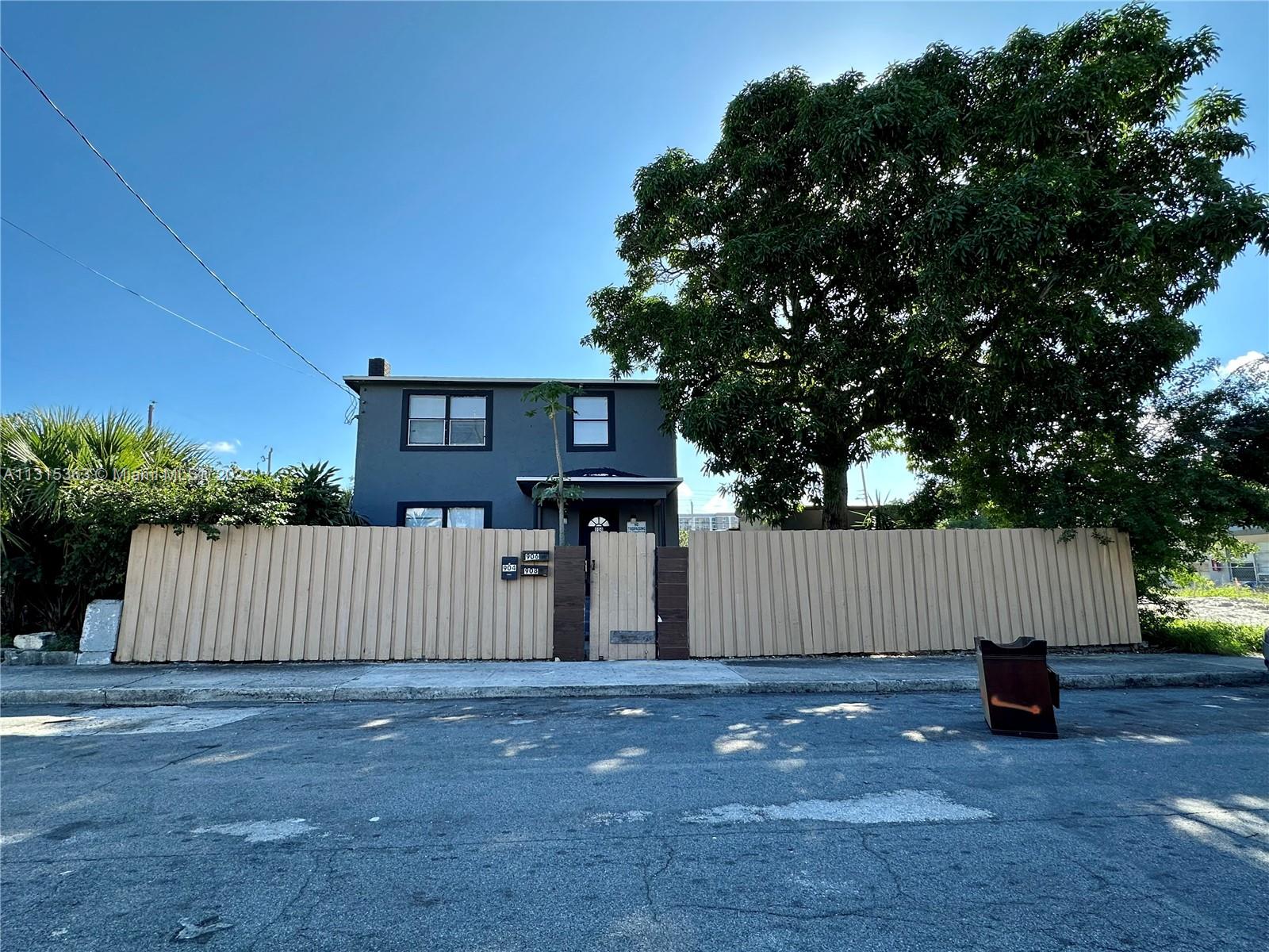 See details / 3430 sq. ft. $ 2023-01-16 0 Photo