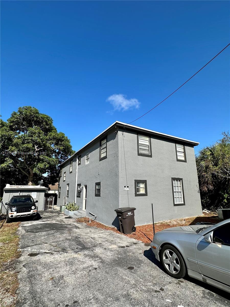 See details / 3430 sq. ft. $ 2023-01-16 0 Photo