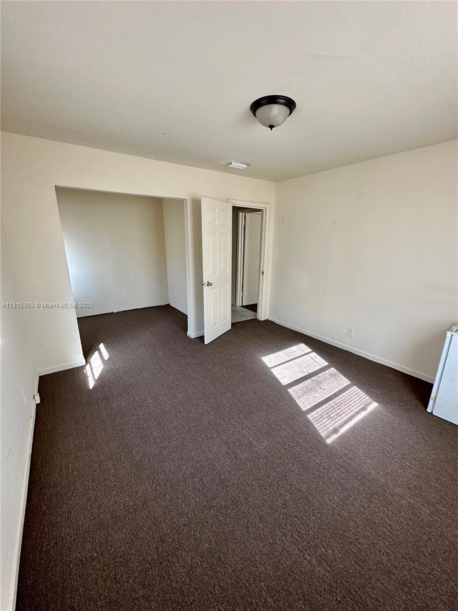 See details / 3430 sq. ft. $ 2023-01-16 0 Photo