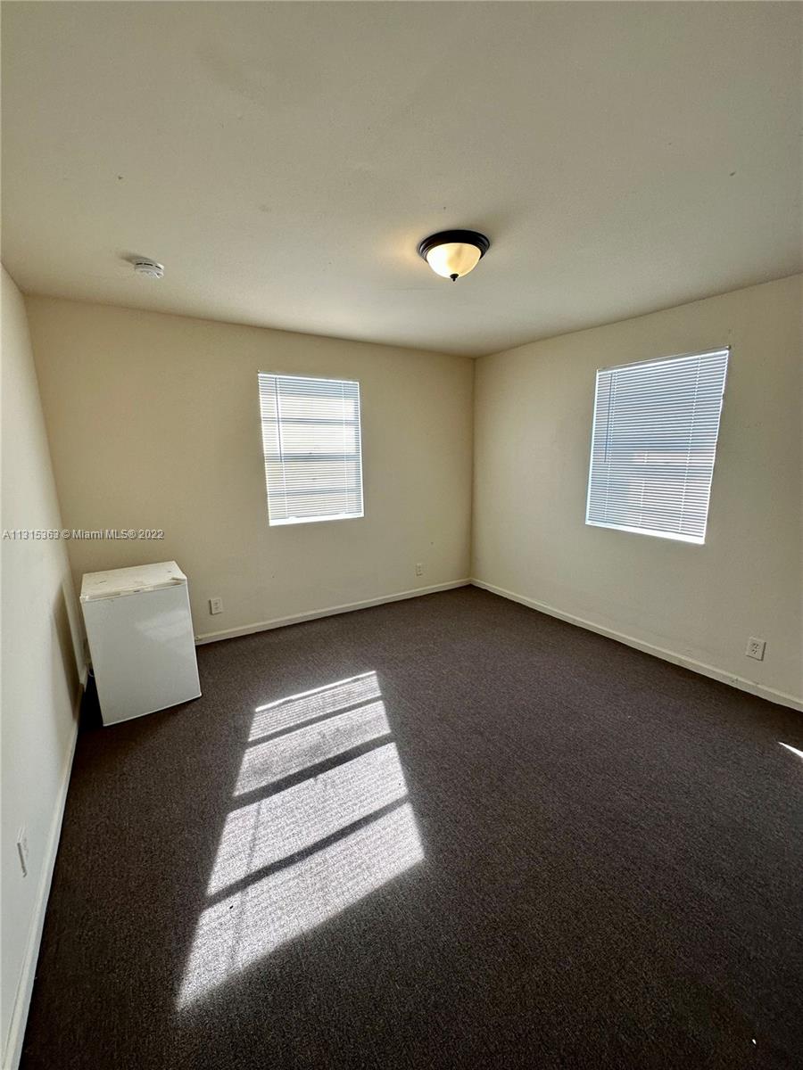 See details / 3430 sq. ft. $ 2023-01-16 0 Photo