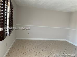 See details / 3183 sq. ft. $ 2022-12-14 0 Photo