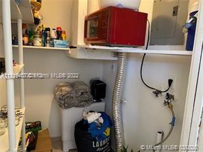 See details / 3183 sq. ft. $ 2022-12-14 0 Photo