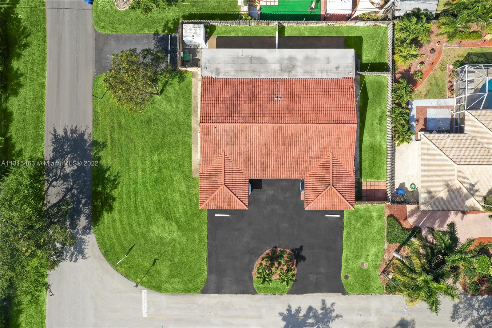 See details / 2807 sq. ft. $ 2022-12-14 0 Photo