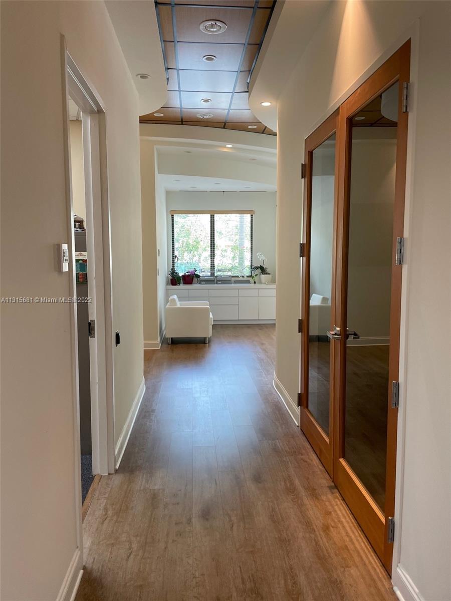 See details 106 / sq. ft. $ 2022-12-14 0 Photo