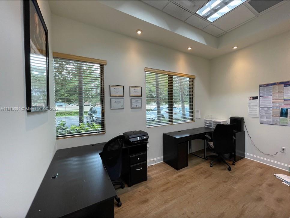 See details 106 / sq. ft. $ 2022-12-14 0 Photo