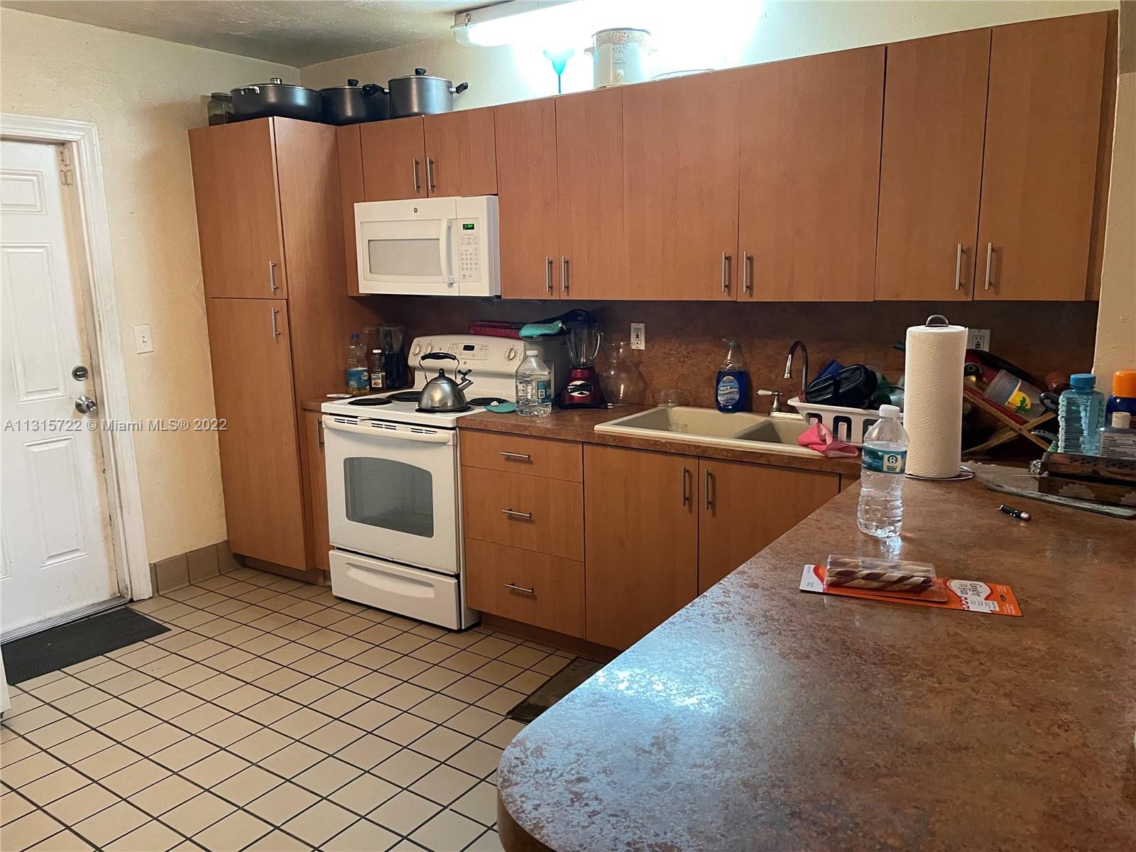 See details / 1911 sq. ft. $ 2022-12-14 0 Photo