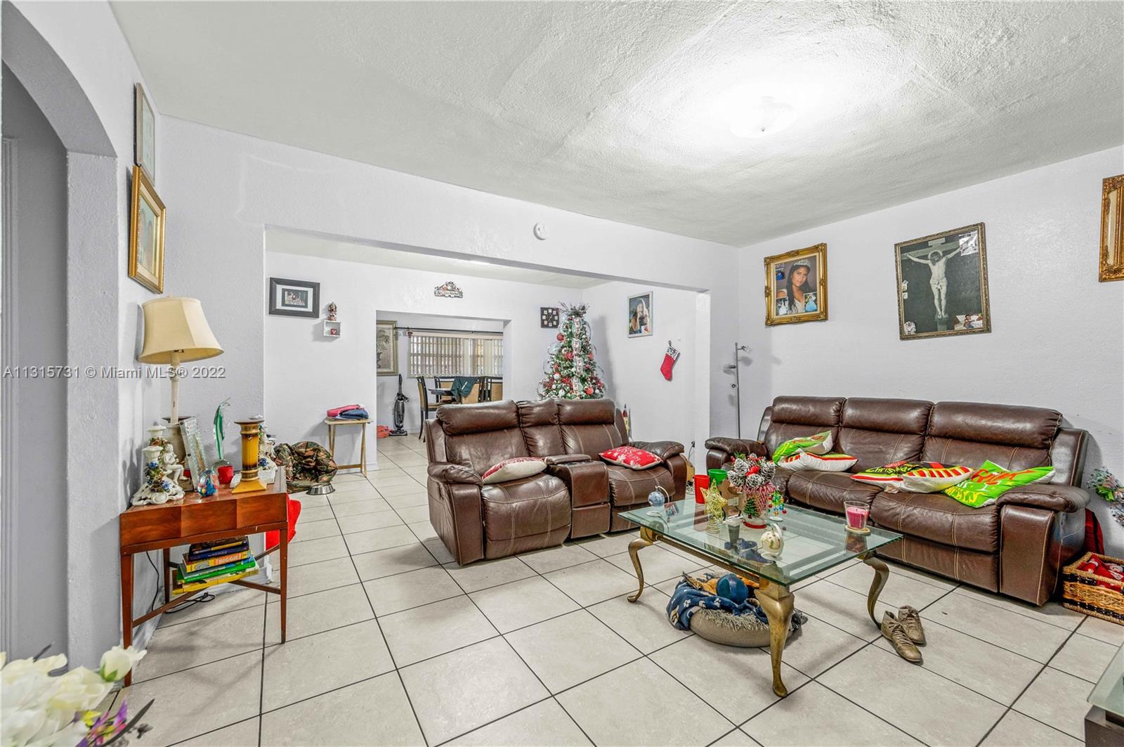 See details / 1759 sq. ft. $ 2022-12-14 0 Photo