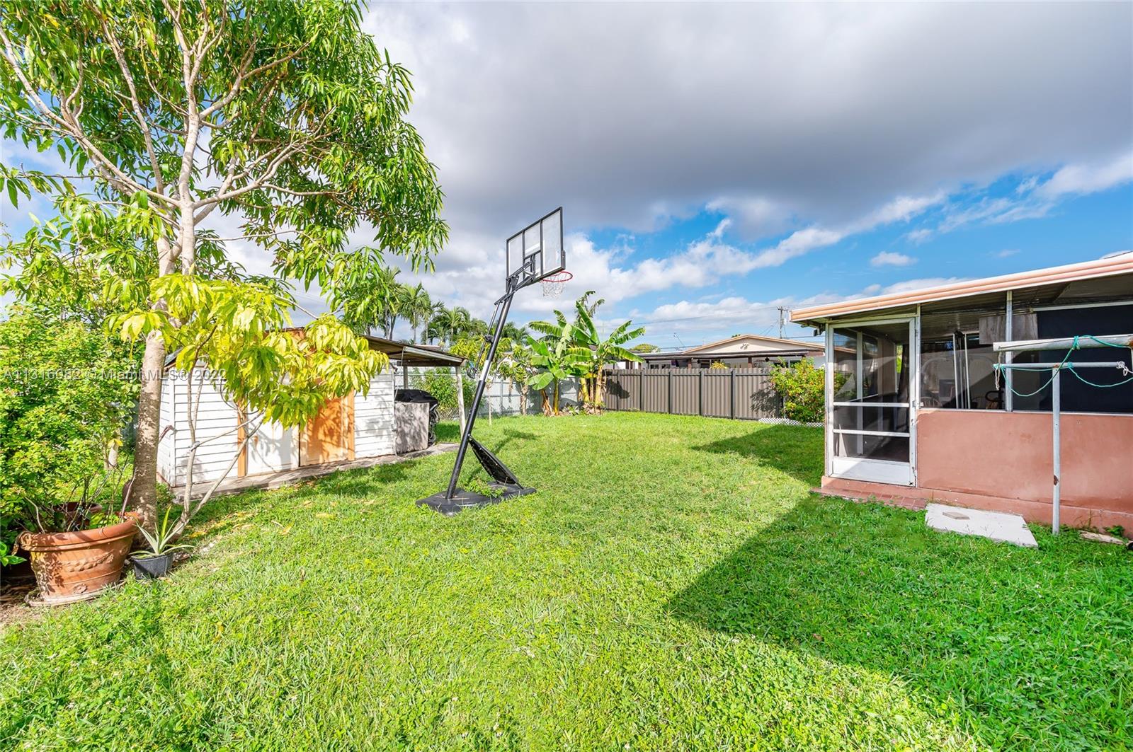 See details / 2065 sq. ft. $ 2023-01-11 0 Photo