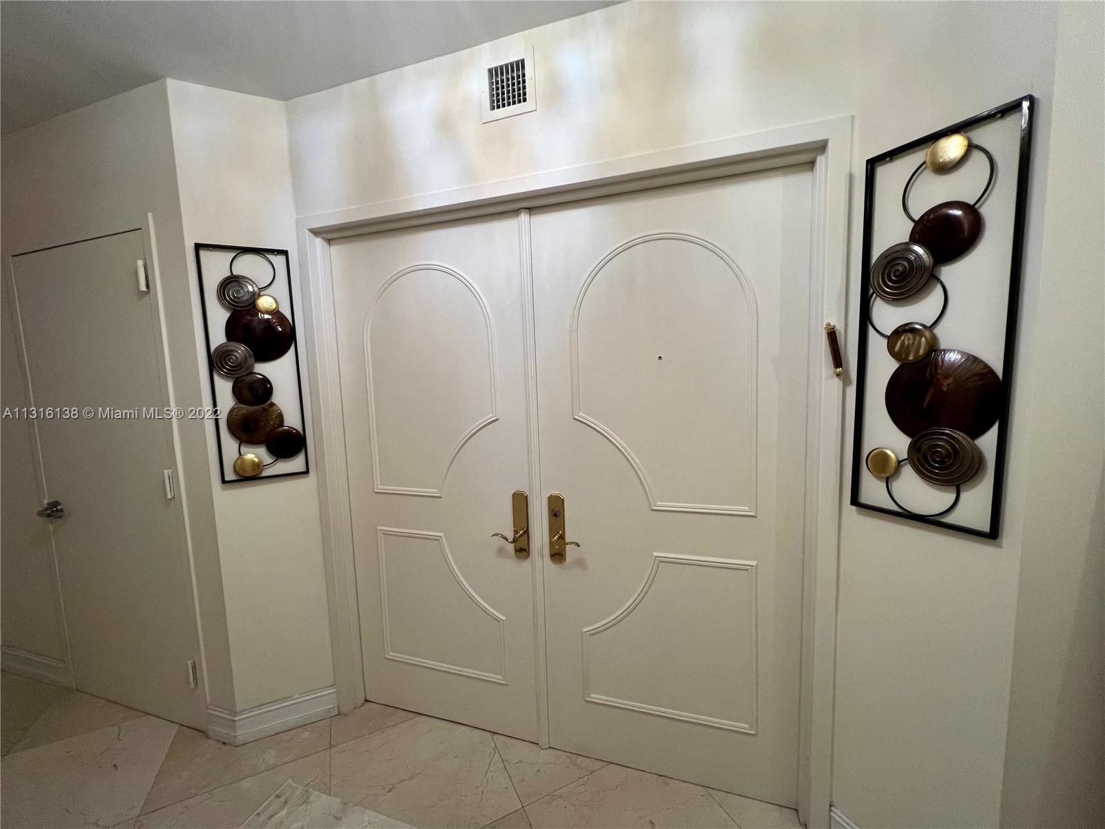 Photo of 19111 Collins Ave #3507, Sunny Isles Beach, Florida, 33160 - Entrance