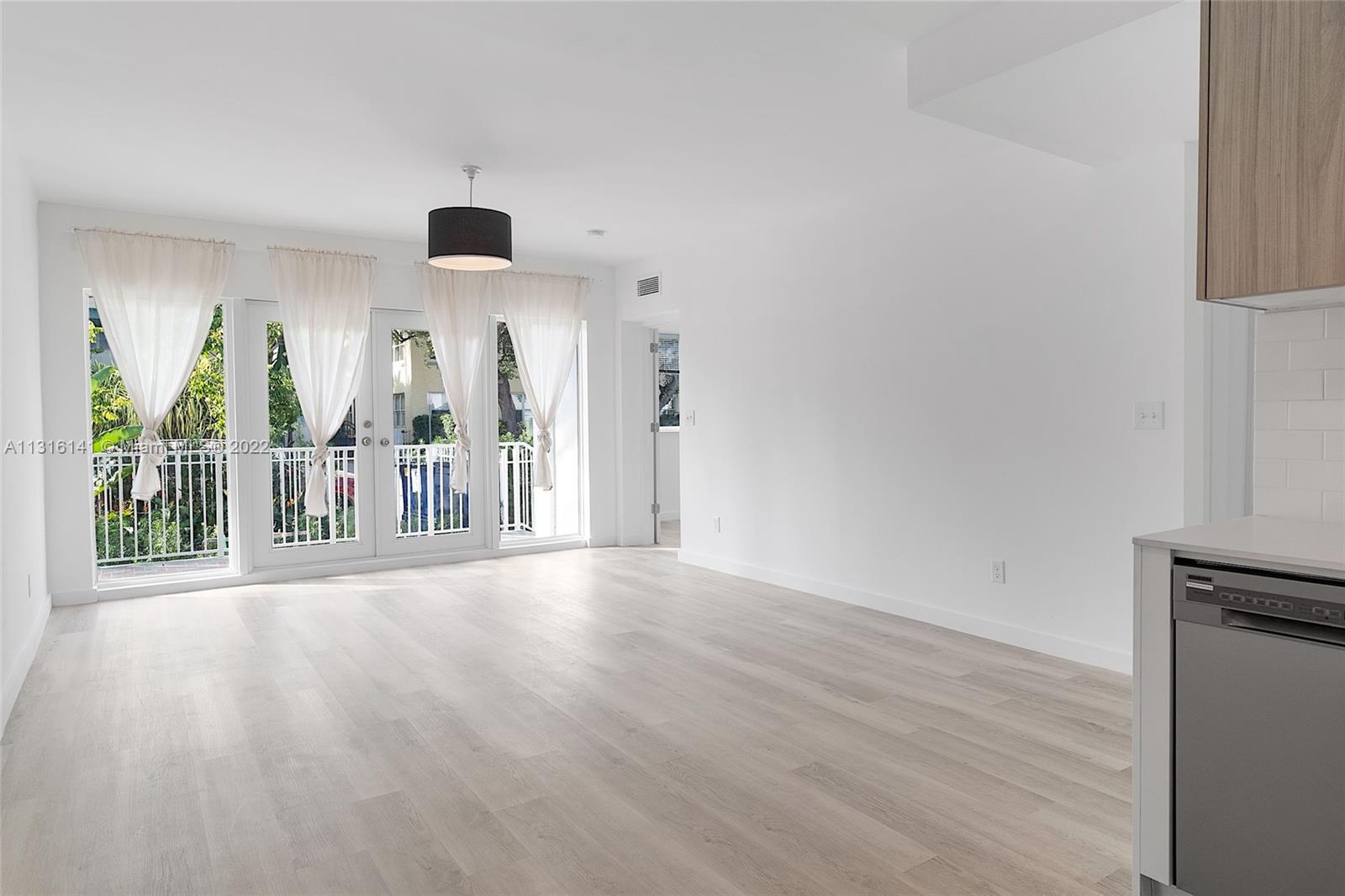 See details / 8878 sq. ft. $ 2022-12-15 0 Photo